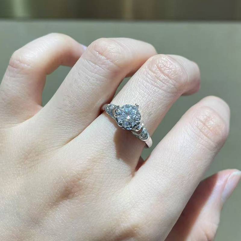 单头Women's RingS925银镀白金定制选款主石Moissanite1.0ct/副石高碳钻